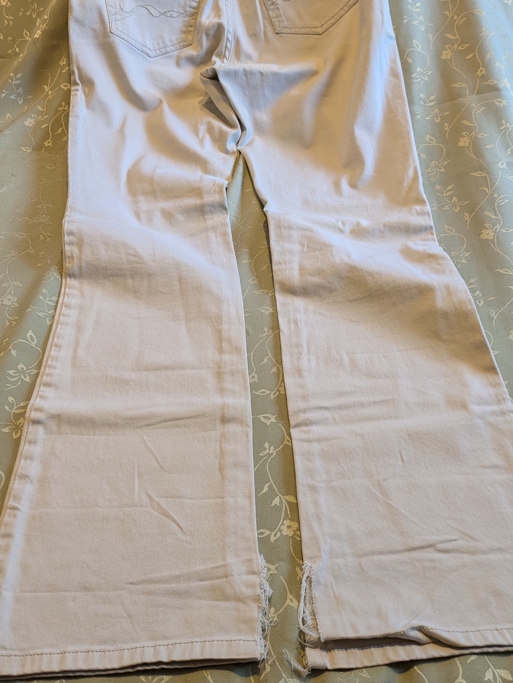 Arizona Jean Co,j r women s distressed hem beige khaki stretch jeans 7Long